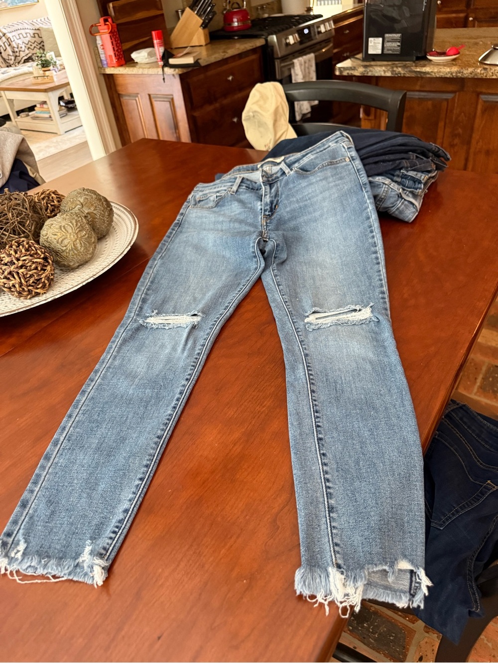 Levis Fit Skinny Light Blue Distressed Ankle Jeans